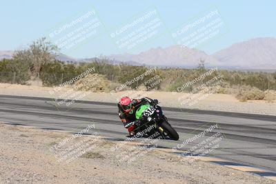 media/Dec-07-2025-CVMA (Sun) [[3e7d2de5dc]]/Race 4-Supersport Middleweight/